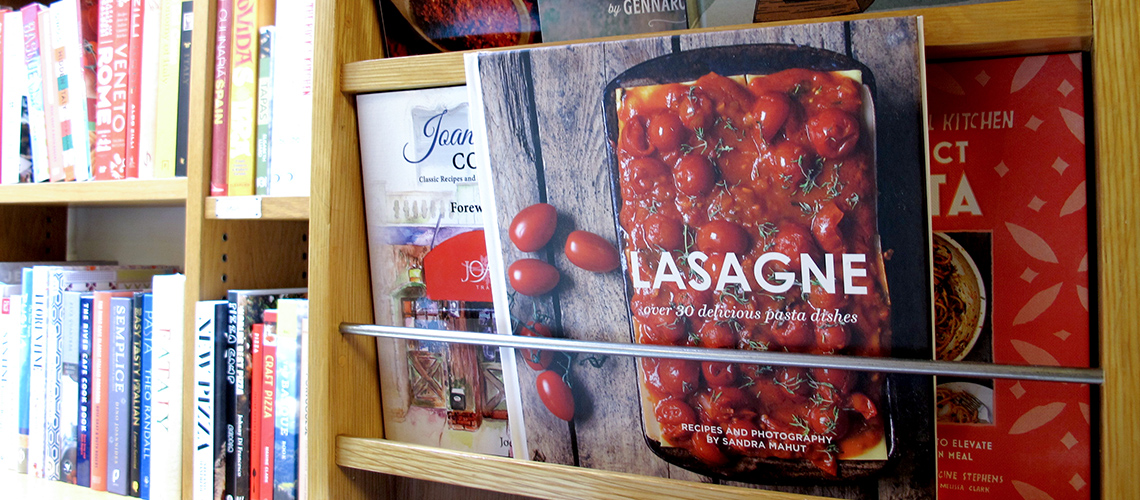 Book for Cooks : ร้านหนังสือที่หยิบเมนูจากตำราอาหารมาปรุงให้คนอ่านชิมจริงๆ