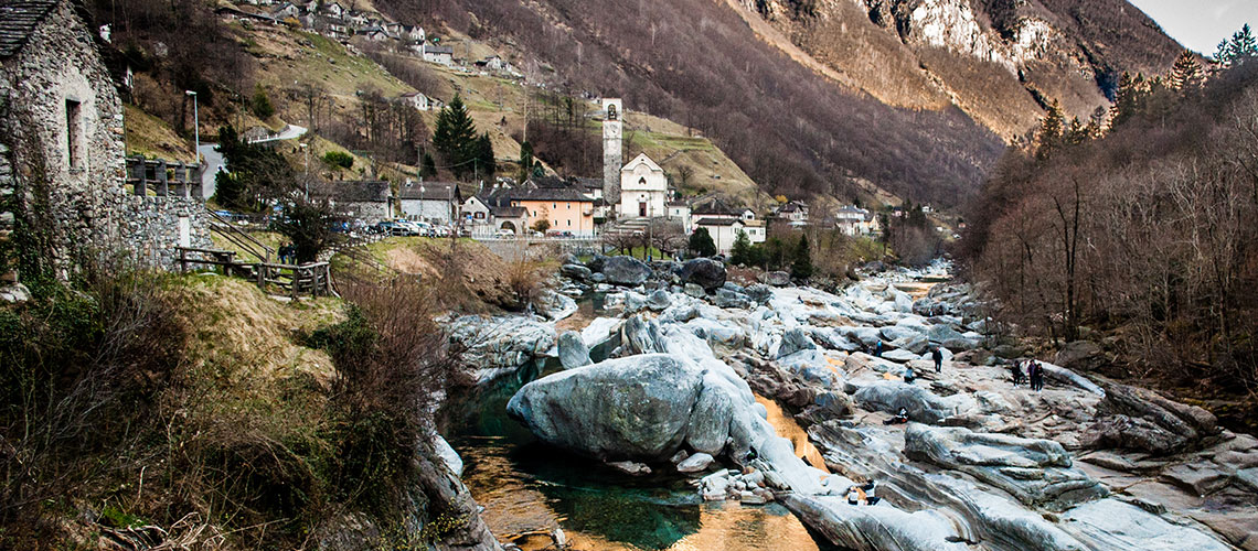 Tenero e Valle Verzasca : ชมลำธารแสนสวยในหุบเขาของสวิตเซอร์แลนด์
