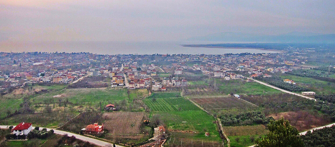 İznik : ย้อนยุคสู่เมืองโบราณ เที่ยวทะเลสาบงดงามที่ตุรกี