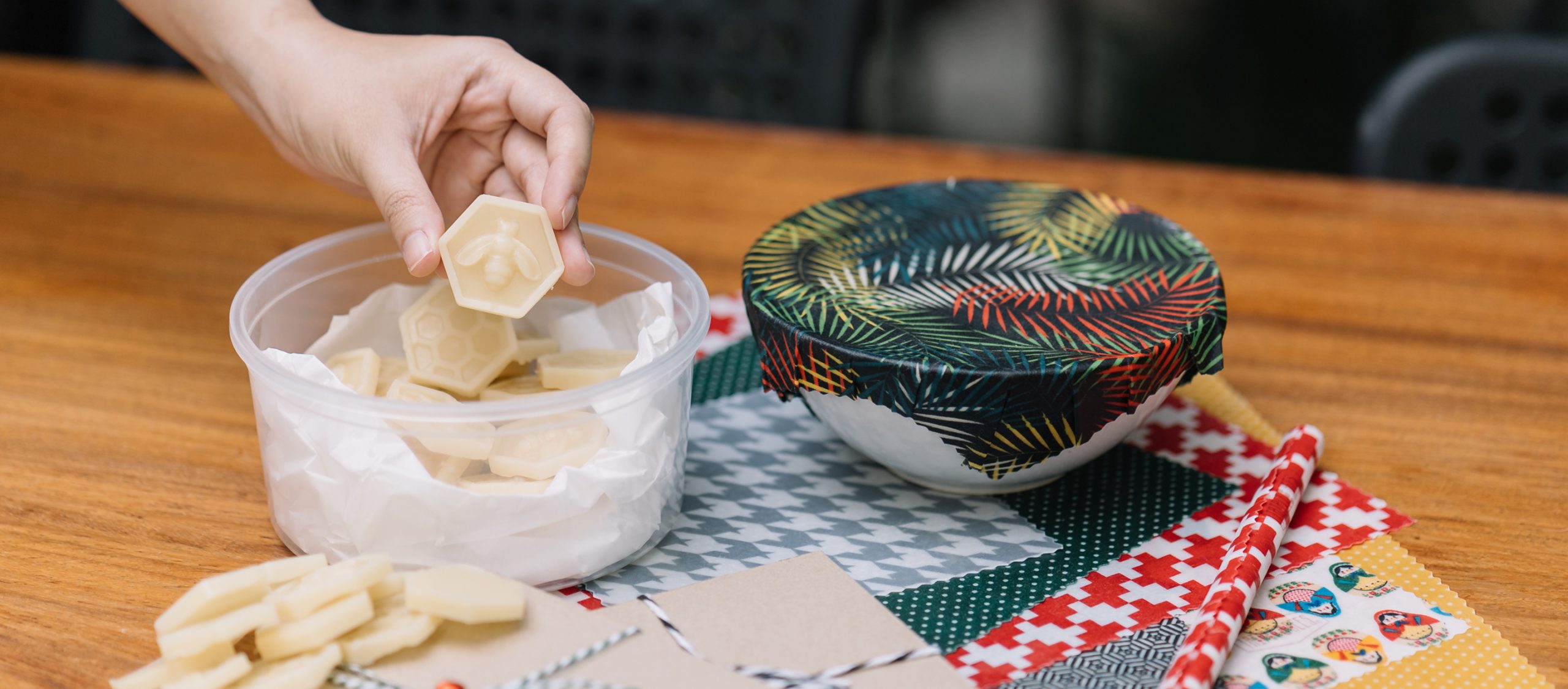 Triple BEEs Wrap : แรปห่ออาหารใช้ซ้ำได้ที่น่ารักพอๆ กับน่าใช้