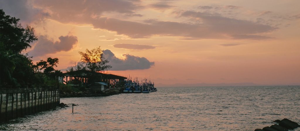 ของฝากจาก ‘หาดเล็ก’ หมู่บ้านชาวประมงลับริมชายแดนตะวันออก