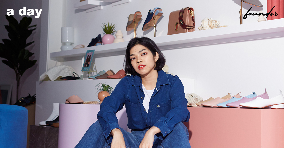 คว้าเอาโค้งหน้าต่างเครื่องบิน หยิบอาการหลังกลับจากเที่ยวมาใส่ไว้ในรองเท้า กับ Oyster Footwear
