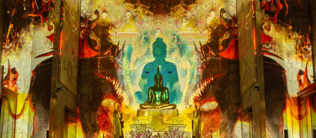 คุยกับทีม ‘โพธิเธียเตอร์’ ผู้ตีความบทสวดพาหุงฯ มายิงฉายล้ำๆ ในพระอุโบสถ