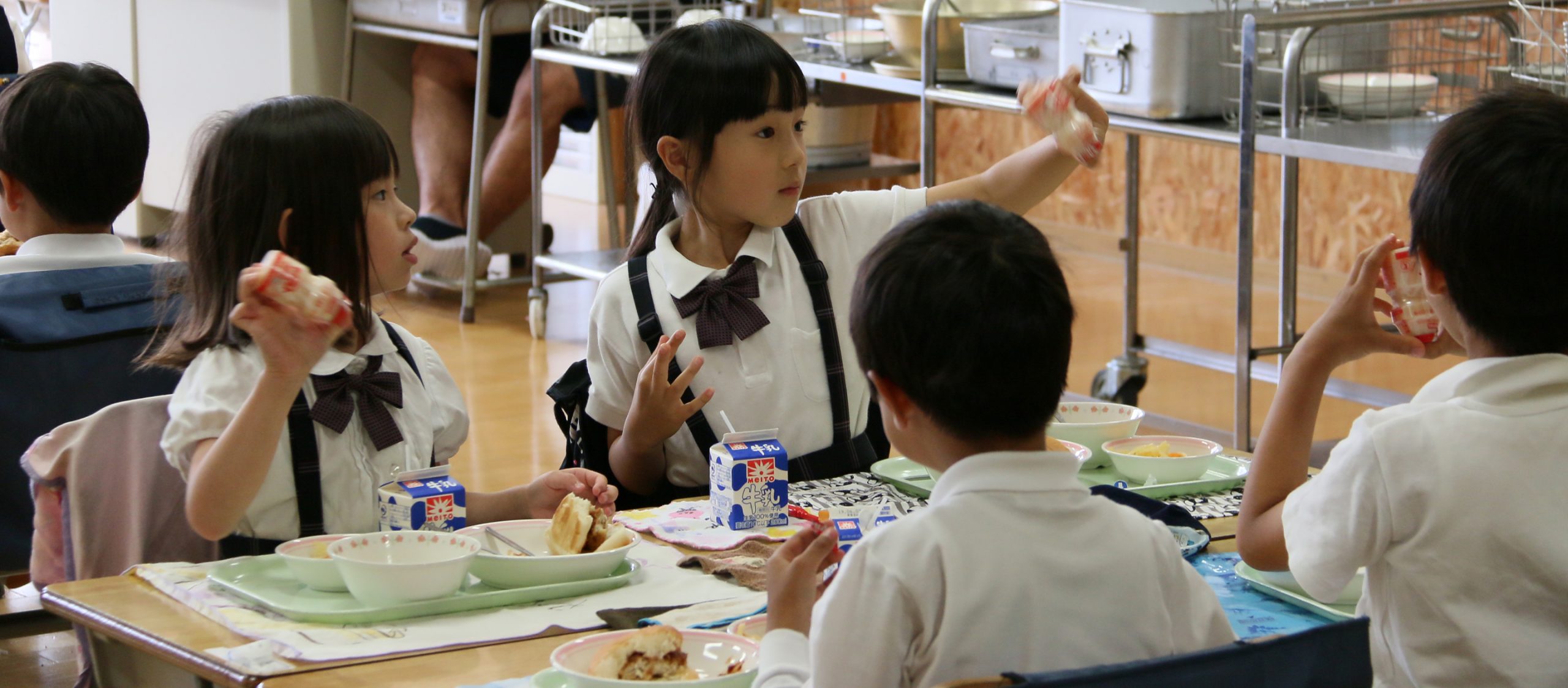 จากท้องอิ่มถึงวัฒนธรรม เบื้องหลังอาหารกลางวันเด็กญี่ปุ่นที่มียาคูลท์เป็นส่วนประกอบ