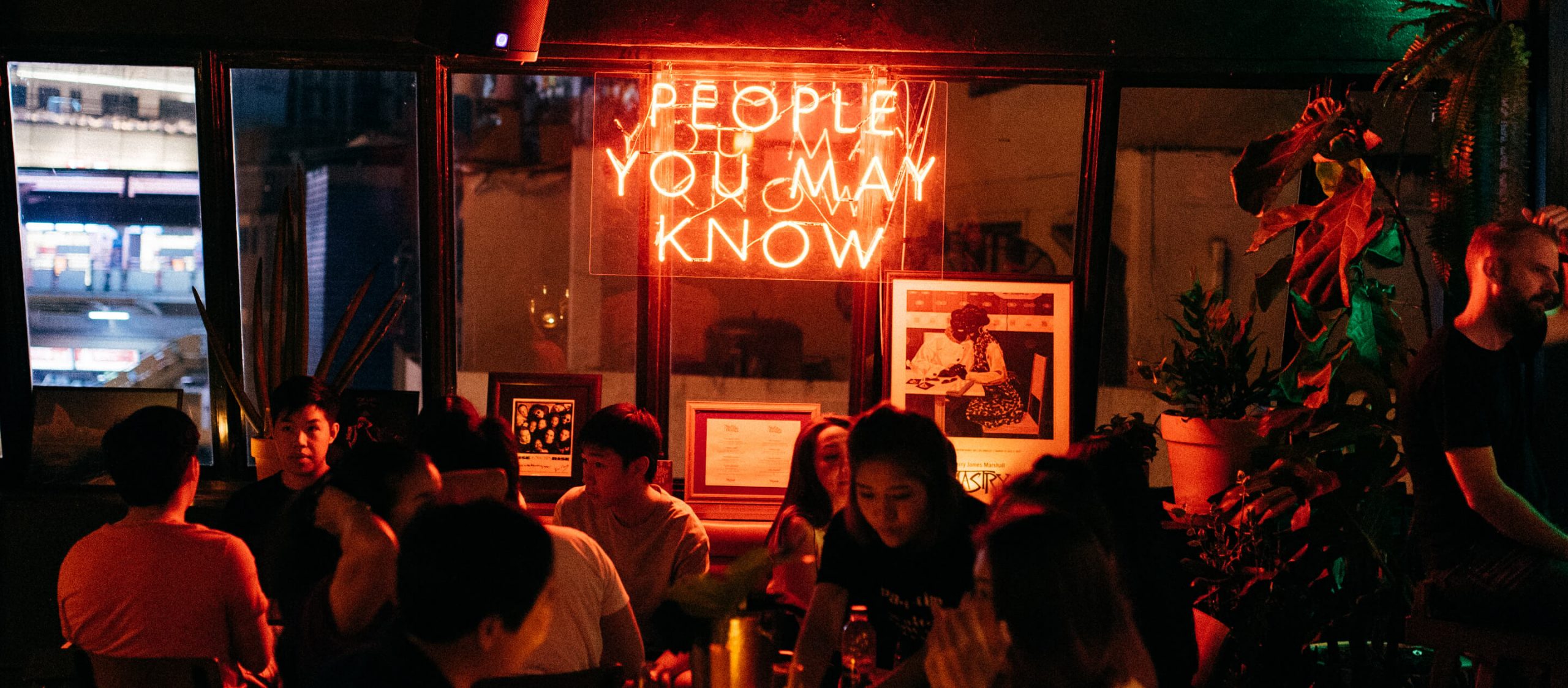 ดื่มแด่ความชอบที่ตรงกันที่ ‘Mutual Bar’ บาร์ที่คุณอาจเจอ mutual friends