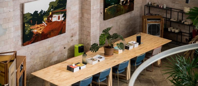 Weave Artisan Society เมื่อเชียงใหม่เปลี่ยนโรงน้ำแข็งเก่ากว่า 40 ปีเป็นที่รวมคนรักงานออกแบบ
