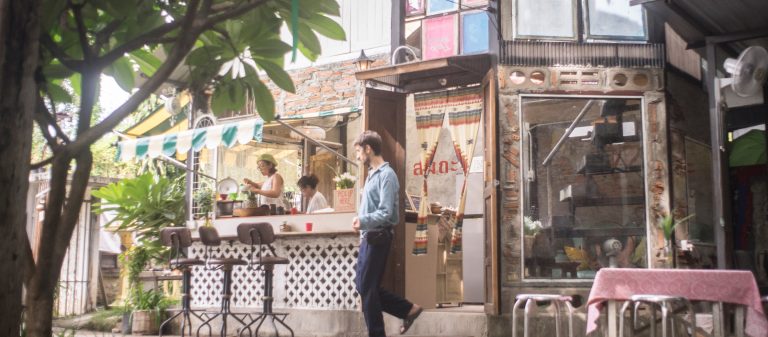 ‘สมถะ’ ร้านอาหารน่ารักแห่งเมืองเชียงใหม่ที่อยากช่วยรักษาโลกด้วยเมนูผักๆ