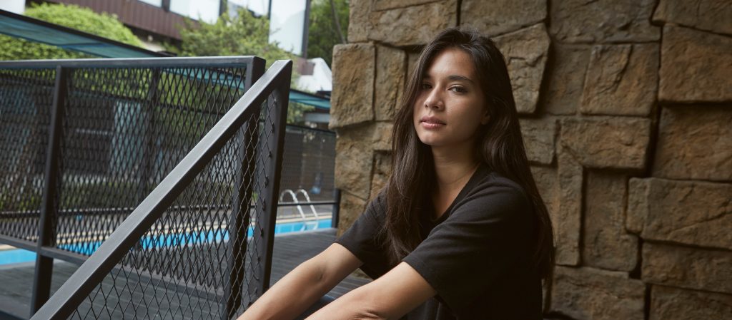 จากอดีตเด็กขี้อายสู่เวทีนางงาม Valentina Ploy ศิลปินสาวที่น่ากรี๊ดที่สุด ณ จุดจุดนี้
