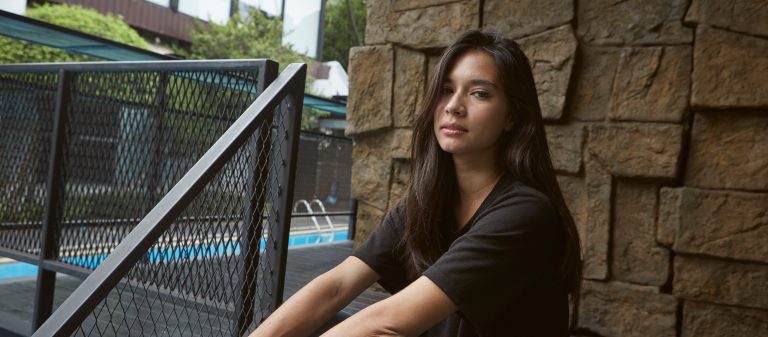 จากอดีตเด็กขี้อายสู่เวทีนางงาม Valentina Ploy ศิลปินสาวที่น่ากรี๊ดที่สุด ณ จุดจุดนี้