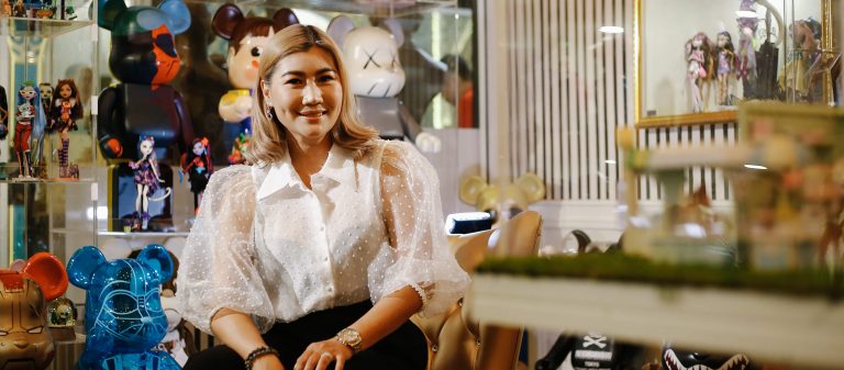 ชุ–มัญชุสา อุดมวิทย์ เจ้าของแกลเลอรีผู้ต่อยอดการสะสมสู่การสนับสนุนวงการศิลปะไทย