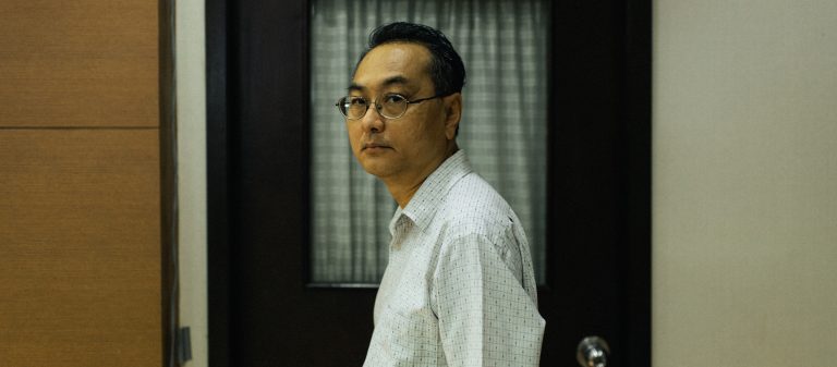 “ถ้าคุณไม่เชื่อว่าประเทศนี้สิ้นหวัง ผมถือว่าผมประสบความสำเร็จ” เดชา ปิยะวัฒน์กูล ผู้กำกับสารคดีชะตาธิปไตย