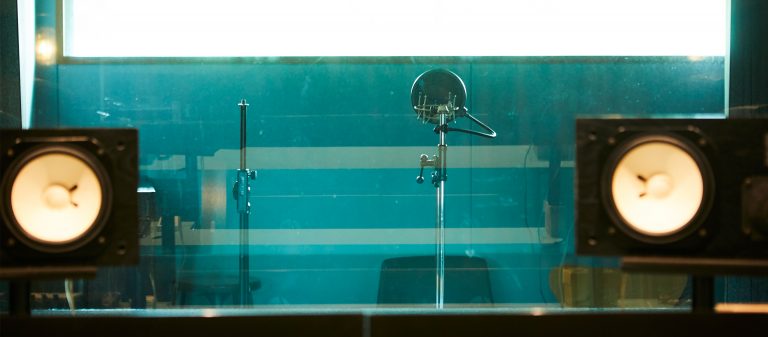NO SOUND IN SPACE : สตูดิโอทำเสียงที่บอกว่าเพราะไม่มีเสียงในอวกาศ โลกที่มีเสียงจึงดีที่สุดแล้ว