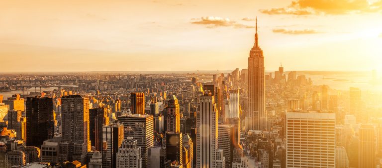 Midtown Manhattan: พื้นที่แห่งความใฝ่ฝันดันทุรังสร้างในยุคเศรษฐกิจดำดิ่งที่ดันสำเร็จ