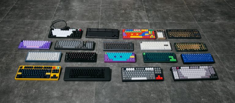 ชีวะวัฒน์ หอรุ่งเรือง นักสะสมผู้ครอบครอง custom keyboard มากกว่า 90 ตัว