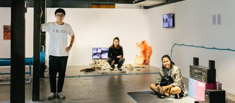 เดินทางใกล้ไป The City & The City: Divided Senses นิทรรศการที่ให้มาดู ดม เดิน ได้ยิน และกินกรุงเทพฯ