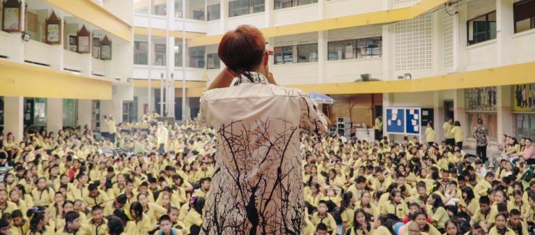 School Town King แรปทะลุฝ้าความเหลื่อมล้ำที่ราชาคลองเตยจะไม่หยุดฝัน
