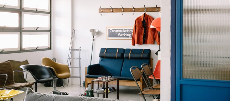 Vintage Agent ร้านขายเฟอร์นิเจอร์วินเทจจากยุโรปที่เก่งกาจเรื่องการตามหาแรร์ไอเทม