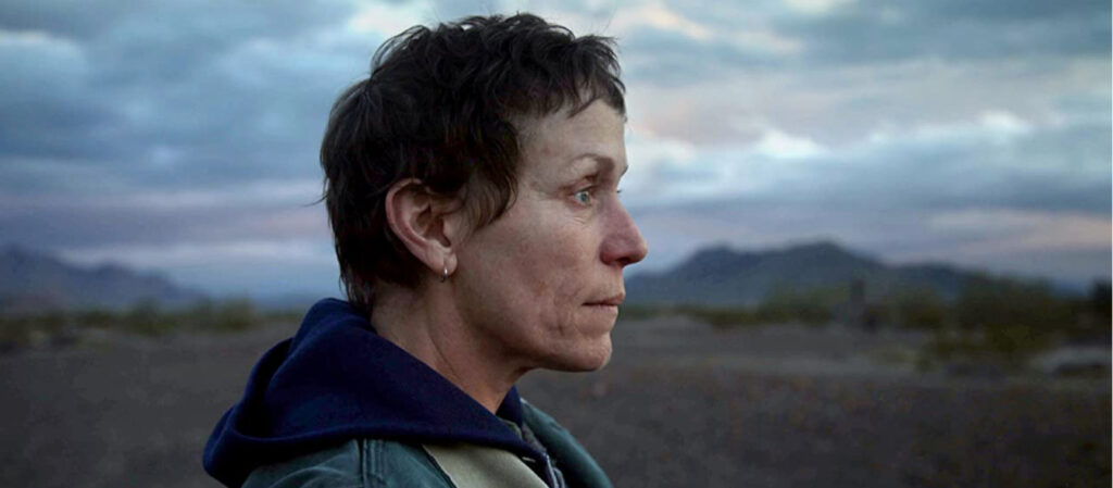 เมื่อสังคมนี้ไม่มีที่ให้คนก้าวพลาด จาก Into the Wild สู่การร่อนเร่สุดท้ายใน Nomadland