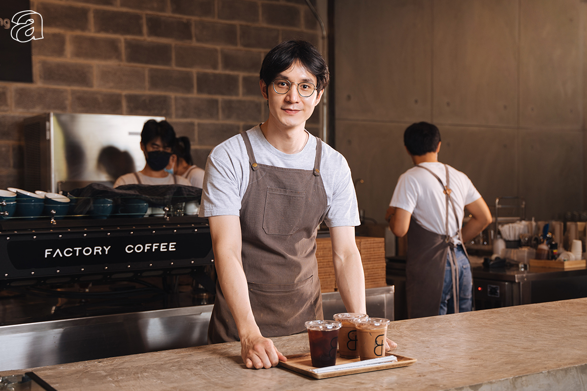 สมาร์ท วรพล Factory Coffee - Bangkok กับความตั้งใจเลือกเมล็ดพันธ์ุยัน