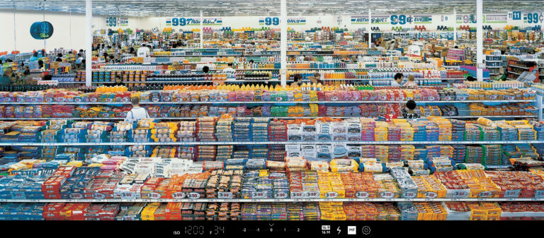 99 Cent : ภาพถ่าย 116.9 ล้านบาทของ Andreas Gursky | One Pic EP.06