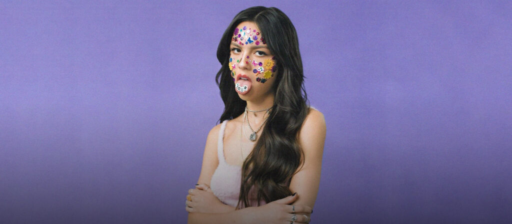 Olivia Rodrigo สวิฟตี้ผู้พาเพลงอกหักขึ้นชาร์ตบิลบอร์ดทั้งอัลบั้ม