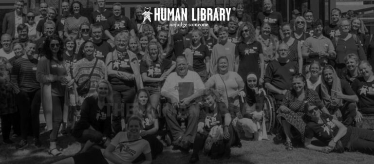 อย่าตัดสินหนังสือจากปก Human Library โปรเจกต์ชวนอ่านมนุษย์เพื่อสร้างความเข้าใจกันและกัน