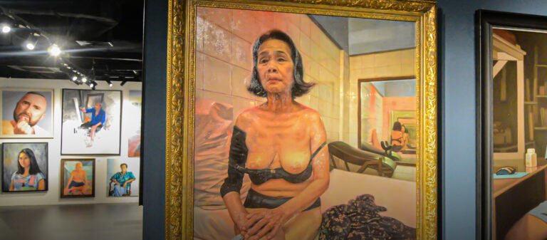 มานพ โมมินทร์ ผู้ชนะ RCB Portrait Prize และศิลปินผู้ใช้ภาพวาดพอร์เทรตสบตากับความจริง