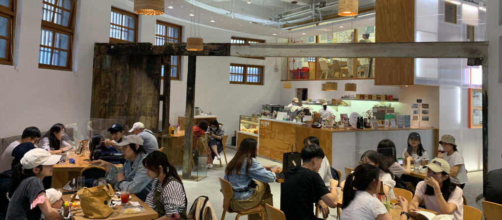U-mkt โปรเจกต์ฟื้นชีวิตตลาด 80 ปีใจกลางไทเปที่เริ่มคิดจากย่านและประวัติศาสตร์ของอาคารเก่า