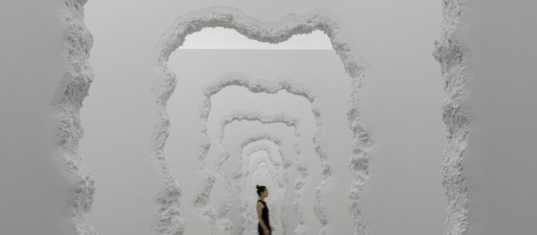 ท่องโลกกรุงเทพฯ ในอีก 1,000 ปีข้างหน้า ผ่านงานศิลปะเหนือกาลเวลาของ Daniel Arsham