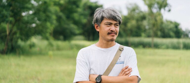สัจธรรมใหญ่ถูกค้นพบระหว่างทางป่า ‘วสันต์ 17’ นักร้องที่ยังคงเป็นไอ้หนุ่มชาวสวนคนเดิม