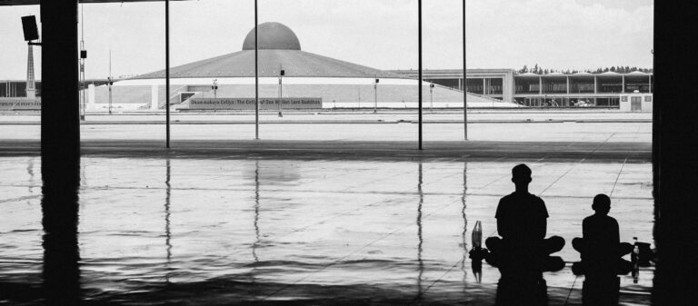 ธรรมกลาย การกลายร่างของวัดไทยในวัดธรรมกาย