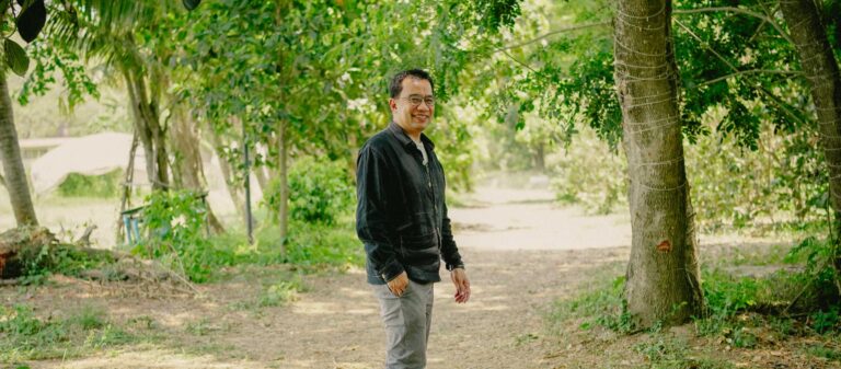 วิสาหกิจชุมชนริเช่ฟาร์ม กับ Slow Tourism ที่พานักท่องเที่ยวไปกินปลาแม่น้ำ หัดทำเมี่ยงส้มโอ และคั้นน้ำผลไม้ตามฤดูกาลของชัยนาท