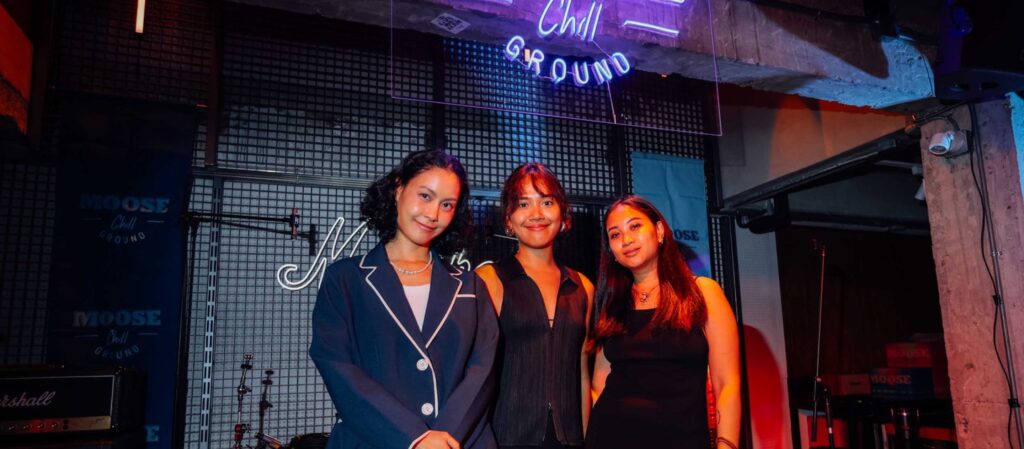 ก่อนโกโฮมแวะชมไลฟ์เฮาส์ กับ Moose Chill Ground with Yellow Fang
